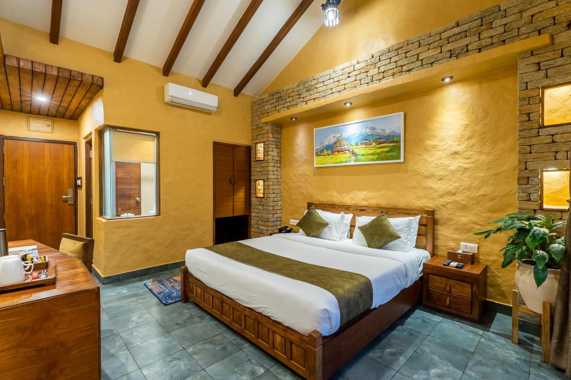 Bar Peepal Resort ポカラ エクステリア 写真 Deluxe Room