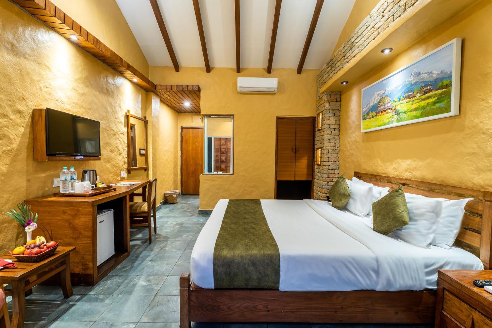 Bar Peepal Resort ポカラ エクステリア 写真 Deluxe Room